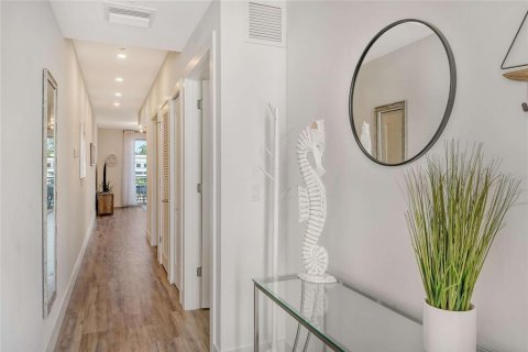 Copropriété à vendre à Sarasota, Floride: 1 chambre, 83.24 m2 № 2406322 - photo 18