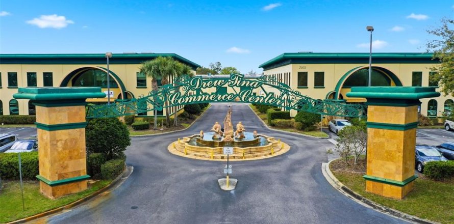 Immobilier commercial à Orlando, Floride 380.81 m2 № 2404936