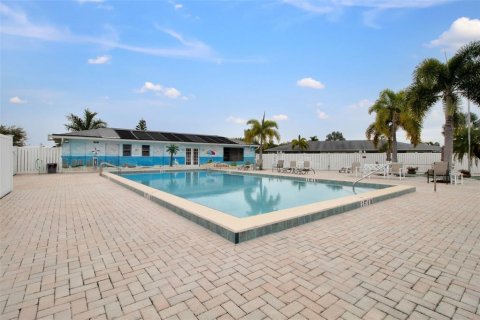 Copropriété à vendre à Punta Gorda, Floride: 2 chambres, 82.31 m2 № 1535725 - photo 21