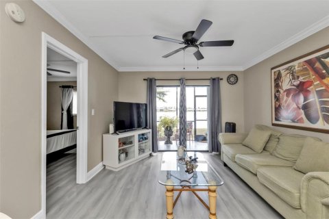 Copropriété à vendre à Punta Gorda, Floride: 2 chambres, 82.31 m2 № 1535725 - photo 3