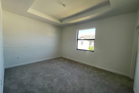 House in Miami, Florida 3 bedrooms № 1974909 - photo 8