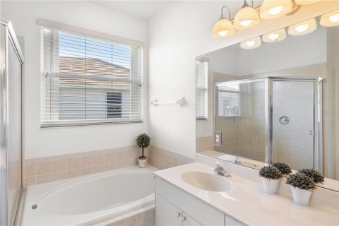 House in Port Charlotte, Florida 3 bedrooms, 153.47 sq.m. № 1877355 - photo 25