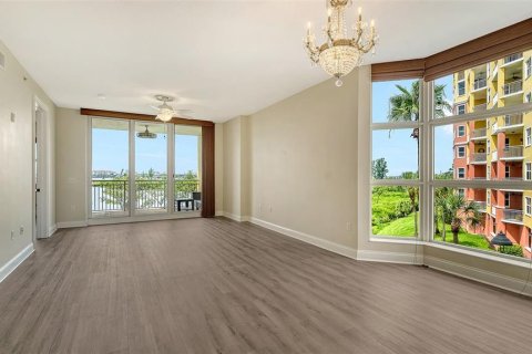 Condo in Palmetto, Florida, 3 bedrooms  № 1910744 - photo 15