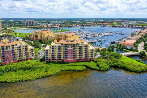 Condo in Palmetto, Florida, 3 bedrooms  № 1910744 - photo 3