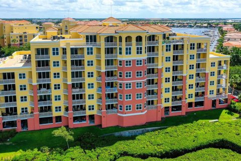 Condo in Palmetto, Florida, 3 bedrooms  № 1910744 - photo 4