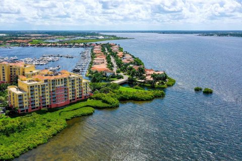 Condo in Palmetto, Florida, 3 bedrooms  № 1910744 - photo 6