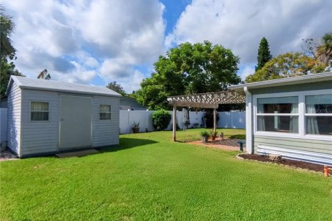 House in Edgewater, Florida 3 bedrooms, 136.19 sq.m. № 1899069 - photo 6