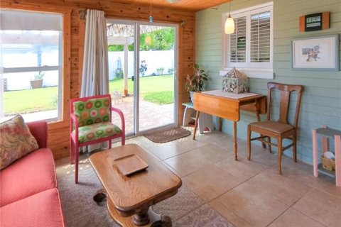 House in Edgewater, Florida 3 bedrooms, 136.19 sq.m. № 1899069 - photo 16