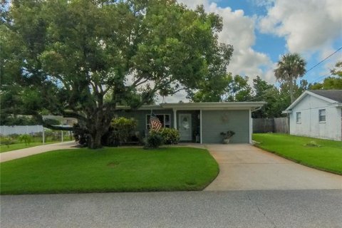 House in Edgewater, Florida 3 bedrooms, 136.19 sq.m. № 1899069 - photo 2