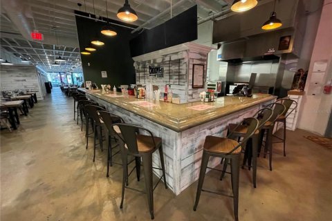 Propiedad comercial en alquiler en Eustis, Florida, 185.8 m2 № 1644190 - foto 6