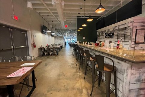Propiedad comercial en alquiler en Eustis, Florida, 185.8 m2 № 1644190 - foto 8
