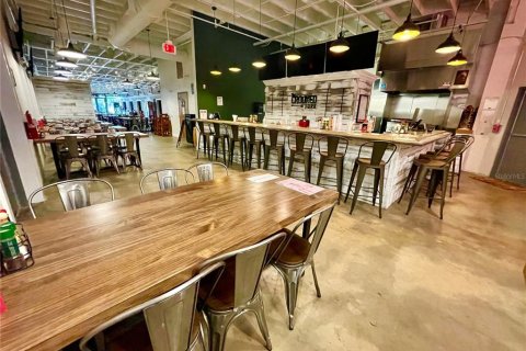 Propiedad comercial en alquiler en Eustis, Florida, 185.8 m2 № 1644190 - foto 15