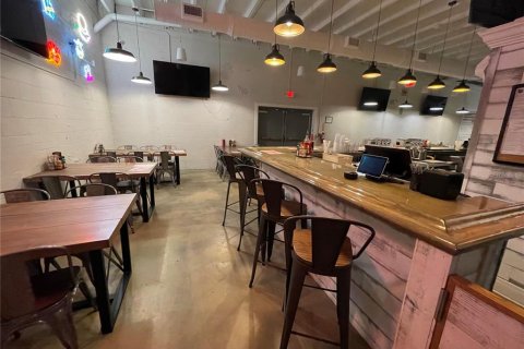Propiedad comercial en alquiler en Eustis, Florida, 185.8 m2 № 1644190 - foto 11