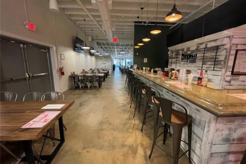 Propiedad comercial en alquiler en Eustis, Florida, 185.8 m2 № 1644190 - foto 7