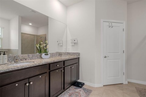 Casa en venta en Zephyrhills, Florida, 3 dormitorios, 173.17 m2 № 1901310 - foto 28