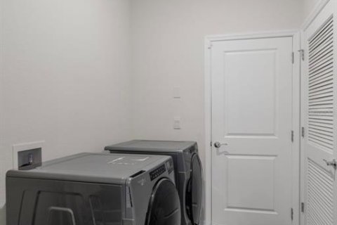 Casa en venta en Zephyrhills, Florida, 3 dormitorios, 173.17 m2 № 1901310 - foto 23