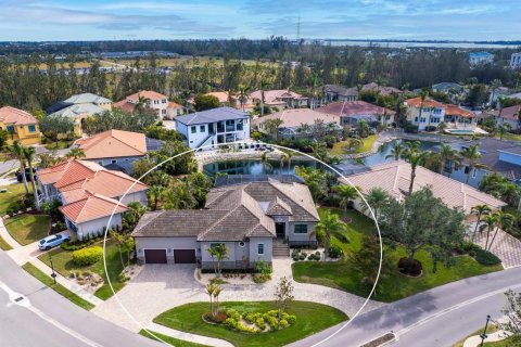 Villa ou maison à vendre à Cortez, Floride: 3 chambres, 245.17 m2 № 1556879 - photo 2