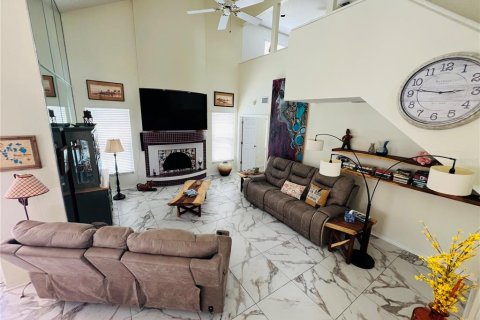 House in Winter Haven, Florida 3 bedrooms, 178.93 sq.m. № 1673701 - photo 9