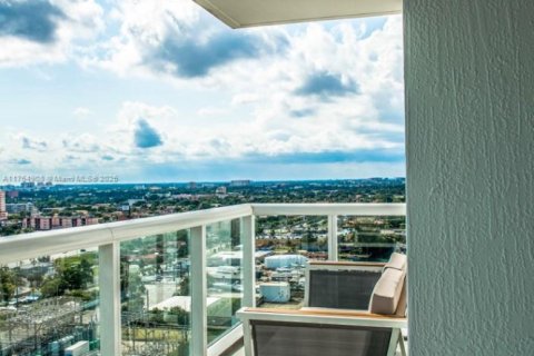 Condominio en venta en Miami, Florida, 1 dormitorio, 74.6 m2 № 1868050 - foto 9