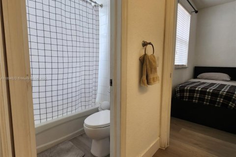 Touwnhouse à louer à Doral, Floride: 4 chambres, 211.54 m2 № 1947172 - photo 27