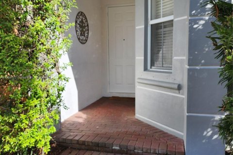 Touwnhouse à louer à Doral, Floride: 4 chambres, 211.54 m2 № 1947172 - photo 5