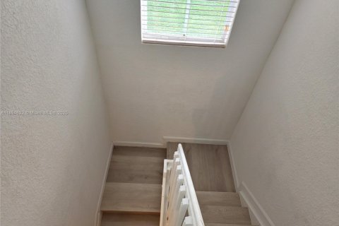 Touwnhouse à louer à Doral, Floride: 4 chambres, 211.54 m2 № 1947172 - photo 16