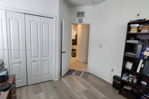 Touwnhouse à louer à Doral, Floride: 4 chambres, 211.54 m2 № 1947172 - photo 28