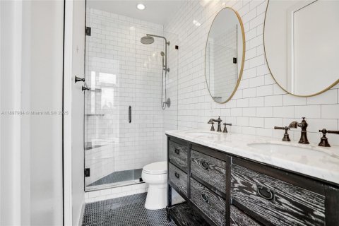 Купить таунхаус в Форт-Лодердейл, Флорида 3 спальни, 186.27м2, № 1952863 - фото 22