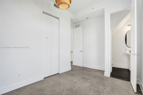 Купить таунхаус в Форт-Лодердейл, Флорида 3 спальни, 186.27м2, № 1952863 - фото 27