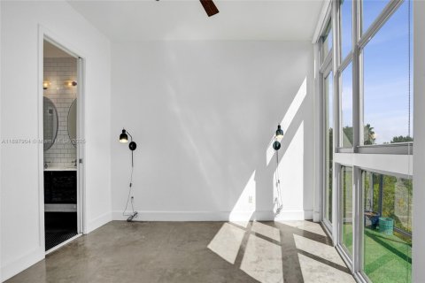 Купить таунхаус в Форт-Лодердейл, Флорида 3 спальни, 186.27м2, № 1952863 - фото 19