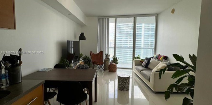 Condo à Miami, Floride, 1 chambre  № 1962801