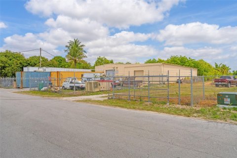 Land in Miami, Florida № 1861158 - photo 7