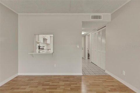 Condominio en venta en Melbourne, Florida, 1 dormitorio, 69.12 m2 № 2210018 - foto 13