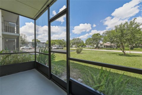 Condominio en venta en Melbourne, Florida, 1 dormitorio, 69.12 m2 № 2210018 - foto 18
