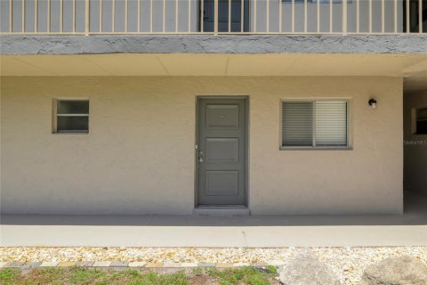 Condominio en venta en Melbourne, Florida, 1 dormitorio, 69.12 m2 № 2210018 - foto 3