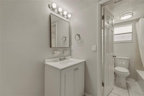 Condominio en venta en Melbourne, Florida, 1 dormitorio, 69.12 m2 № 2210018 - foto 23
