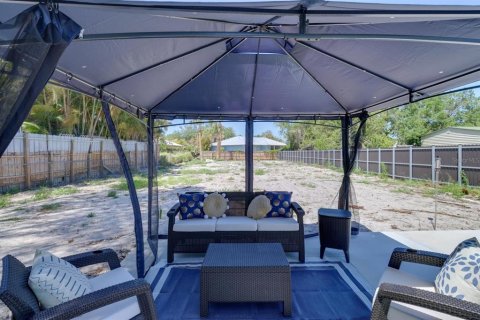 House in Vero Beach, Florida 3 bedrooms, 136.19 sq.m. № 2099918 - photo 20