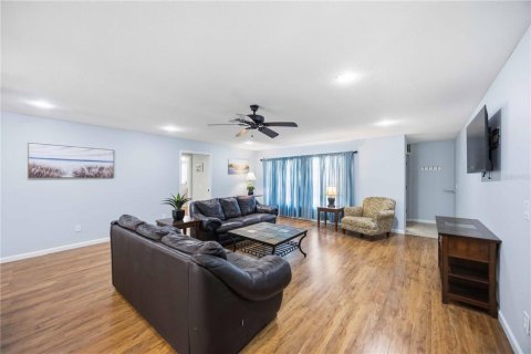 Villa ou maison à vendre à Port Charlotte, Floride: 3 chambres, 151.99 m2 № 2214893 - photo 7
