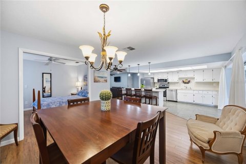 Villa ou maison à vendre à Port Charlotte, Floride: 3 chambres, 151.99 m2 № 2214893 - photo 20