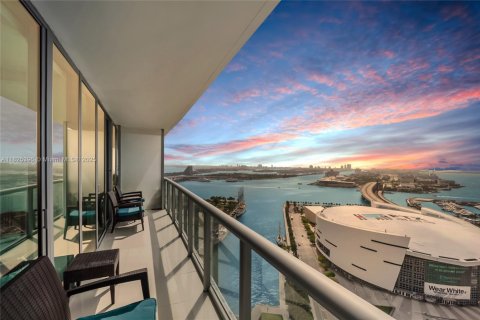 Copropriété à louer à Miami, Floride: 2 chambres, 122.82 m2 № 1794755 - photo 13