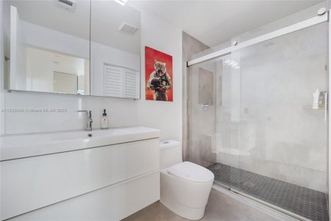 Copropriété à louer à Miami, Floride: 2 chambres, 122.82 m2 № 1794755 - photo 10