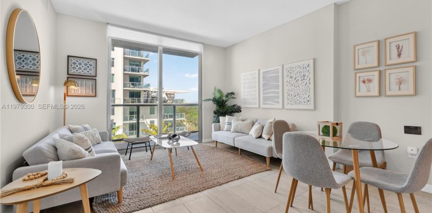 Кондоминиум с 1 спальней в Майами, Флорида № 2046469