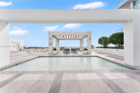 Купить кондоминиум в Майами, Флорида 1 спальня, 69.03м2, № 2046469 - фото 20