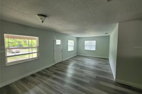 Casa en venta en Brooksville, Florida, 3 dormitorios, 100.33 m2 № 1783211 - foto 3