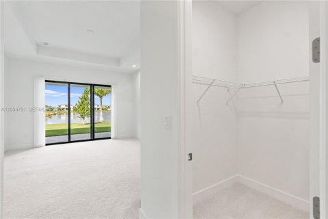 House in Boca Raton, Florida 4 bedrooms, 303.14 sq.m. № 2058789 - photo 27