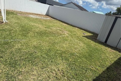 Casa en venta en Miami, Florida, 3 dormitorios, 114.83 m2 № 2003722 - foto 19