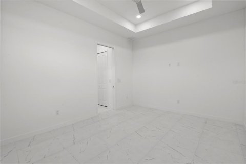 Villa ou maison à louer à Cape Coral, Floride: 4 chambres, 176.89 m2 № 1591925 - photo 14