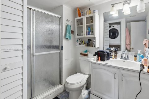 Снять в аренду кондоминиум в Уэстон, Флорида 3 спальни, 116.69м2, № 1954681 - фото 9