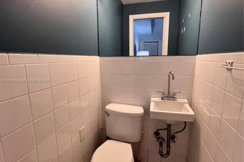 Condominio en venta en Miami Beach, Florida, 1 dormitorio № 1861560 - foto 16