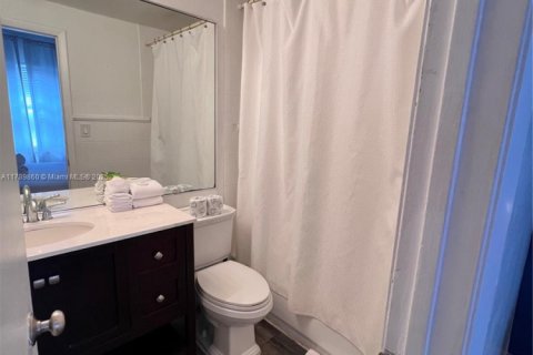 Condominio en venta en Miami Beach, Florida, 1 dormitorio № 1861560 - foto 13